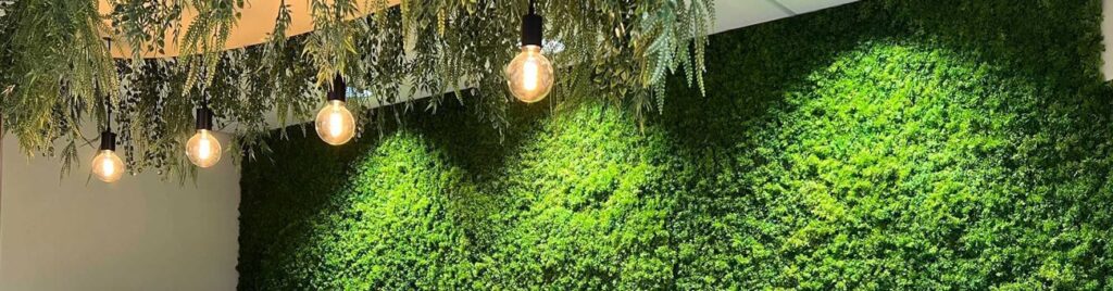 Moswand groene wanddecoratie.