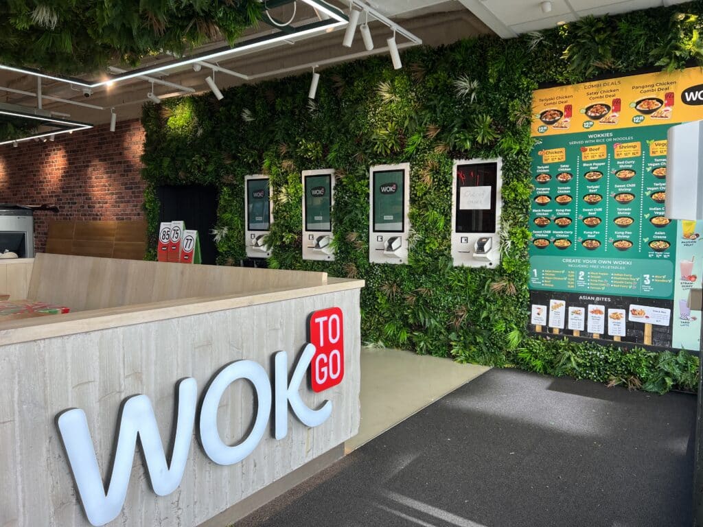Groene wanddecoratie horeca